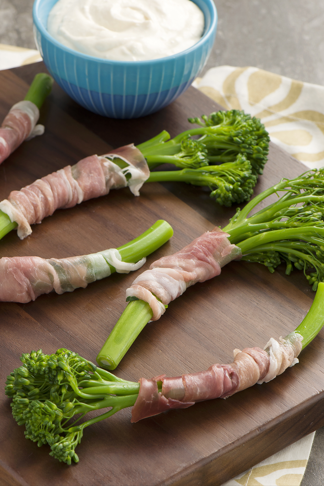 Undercover BROCCOLINI® baby broccoli with Honey Mustard Dipping Sauce - Foodservice by Mann Packing